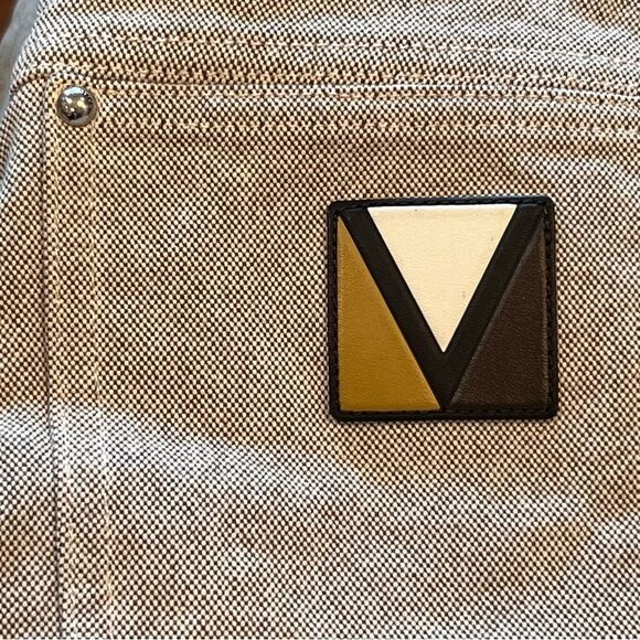 Louis Vuitton Cream Pants with Logo Tag - Picture 8 of 8
